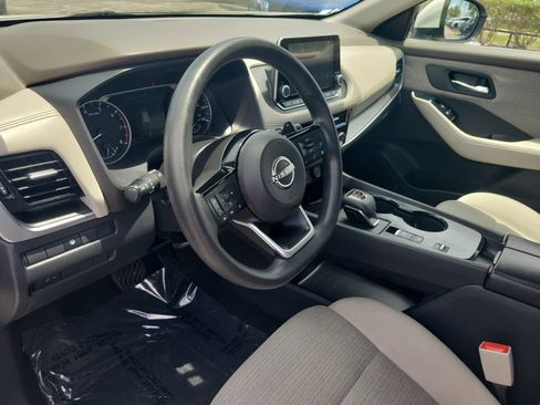 Certified 2022 Nissan Rogue SV FWD image 13