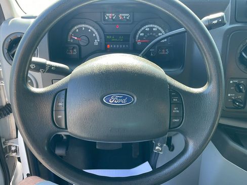 Used 2012 Ford E-350 and Econoline 350 XL RWD image 12