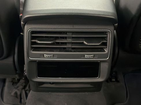 Used 2022 Audi SQ8 Prestige AWD/4WD image 34