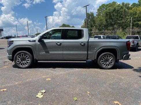 New 2025 GMC Sierra 1500 Denali Ultimate image 4