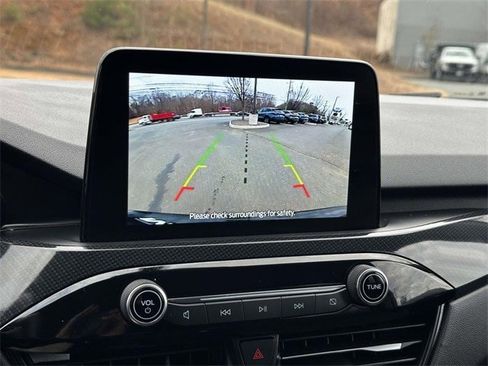 Certified 2024 Ford Escape ST-Line image 10