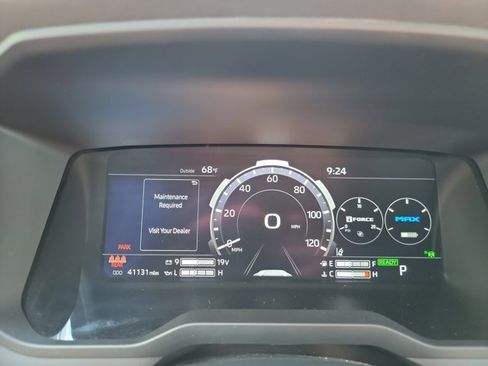 Used 2023 Toyota Tundra Platinum w/ Advanced Package image 19