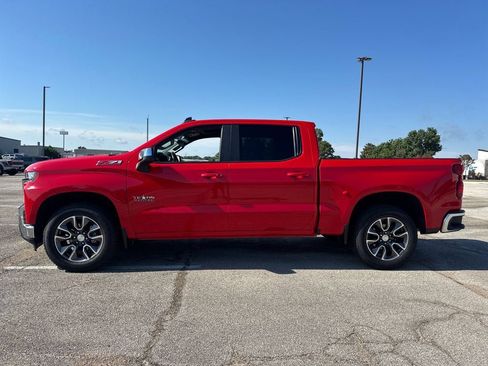 Used 2021 Chevrolet Silverado 1500 LT w/ Texas Edition Plus AWD/4WD image 3
