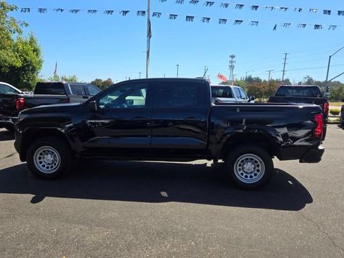 Used 2023 Chevrolet Colorado W/T RWD image 7