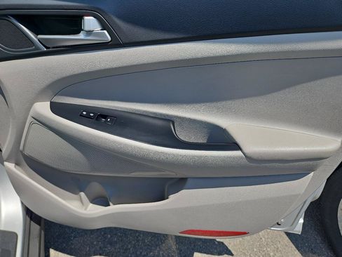 Used 2019 Hyundai Tucson SEL AWD/4WD image 16