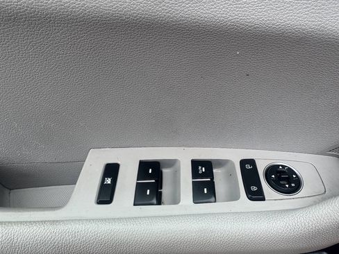 Used 2018 Hyundai Sonata SE FWD image 9