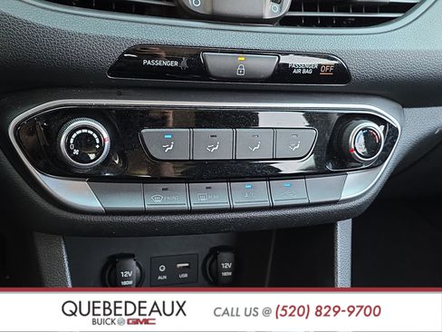 Used 2018 Hyundai Elantra GT FWD image 16
