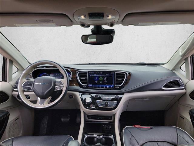 Used 2021 Chrysler Pacifica Limited w/ Uconnect Theater Family Group AWD/4WD image 15