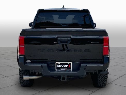 Used 2026 Toyota Tacoma TRD Sport AWD/4WD image 5