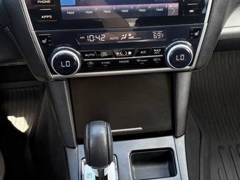 Used 2019 Subaru Outback 2.5i Premium AWD/4WD image 10