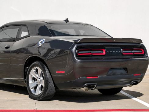 Used 2018 Dodge Challenger SXT Plus image 6