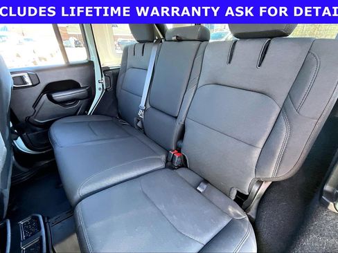 Used 2023 Jeep Wrangler Unlimited w/ Cold Weather Group AWD/4WD image 21