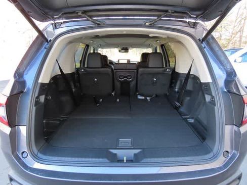 New 2026 Honda Pilot Touring image 12