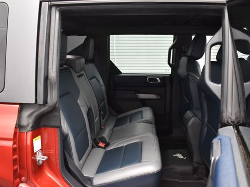 Used 2021 Ford Bronco First Edition image 11