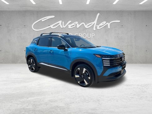 New 2026 Nissan Kicks SR w/ Cold Weather Package image 2