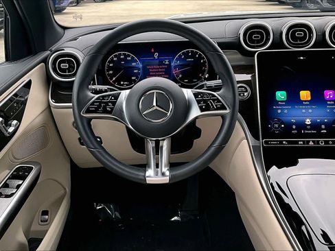 Certified 2025 Mercedes-Benz GLC 300 4MATIC image 6