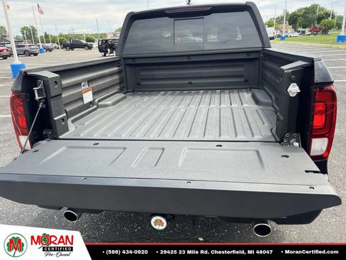 Used 2025 Honda Ridgeline TrailSport image 11