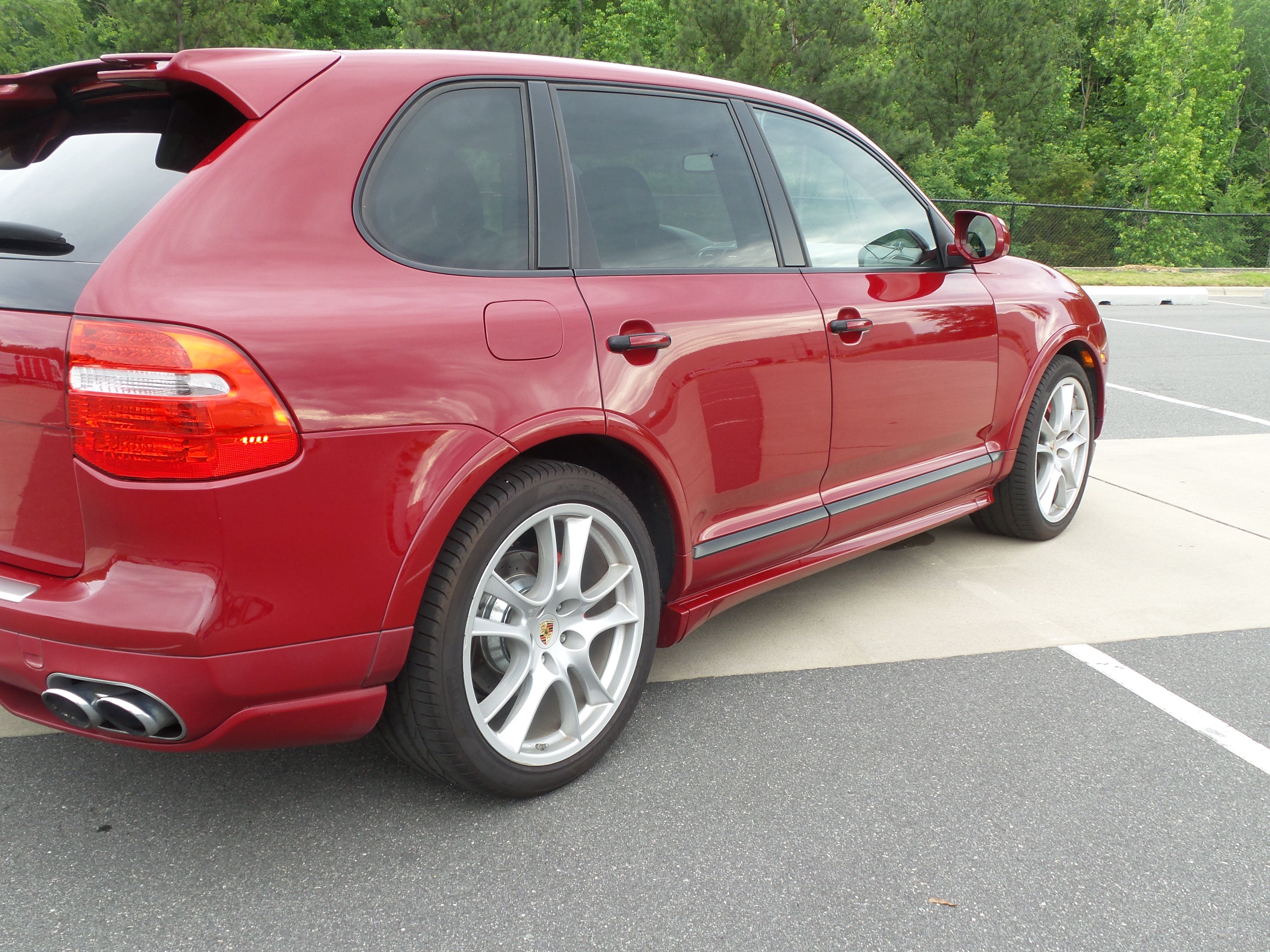 Used 2009 Porsche Cayenne GTS AWD/4WD image 96