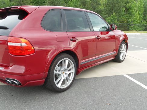 Used 2009 Porsche Cayenne GTS AWD/4WD image 96