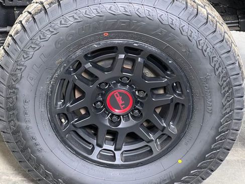 Used 2022 Toyota Tacoma TRD Pro image 38