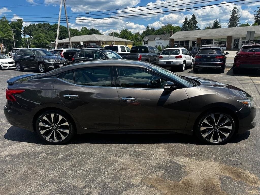 Used 2016 Nissan Maxima SR FWD image 7