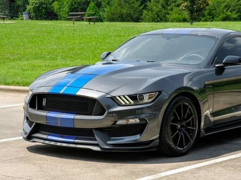 Used 2017 Ford Mustang Shelby GT350 w/ Electronics Package RWD image 7