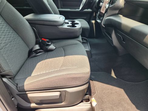 New 2026 RAM 2500 Tradesman AWD/4WD image 12