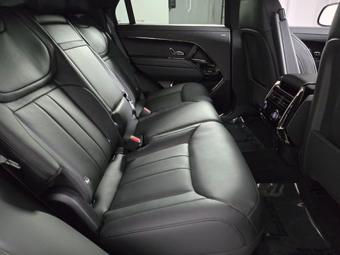 New 2026 Land Rover Range Rover Sport Dynamic SE AWD/4WD image 18