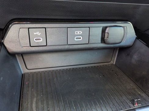 Used 2024 Toyota Prius Prime Premium image 23