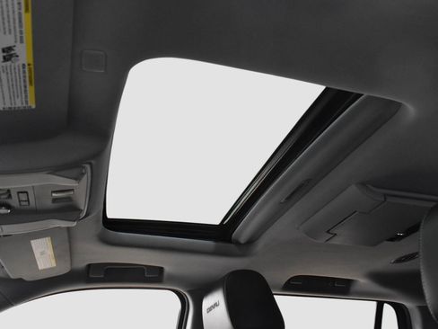 Used 2020 GMC Yukon Denali image 7