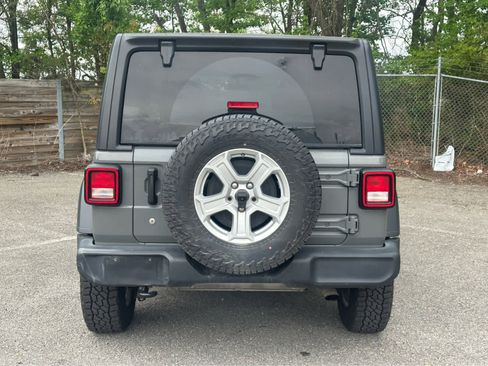 Used 2019 Jeep Wrangler Unlimited Sport S AWD/4WD image 6