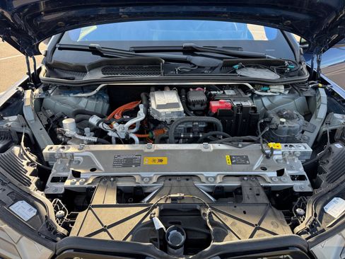 Used 2024 BMW iX xDrive50 w/ Premium Package image 21