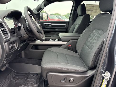 New 2026 RAM 1500 Big Horn AWD/4WD image 14