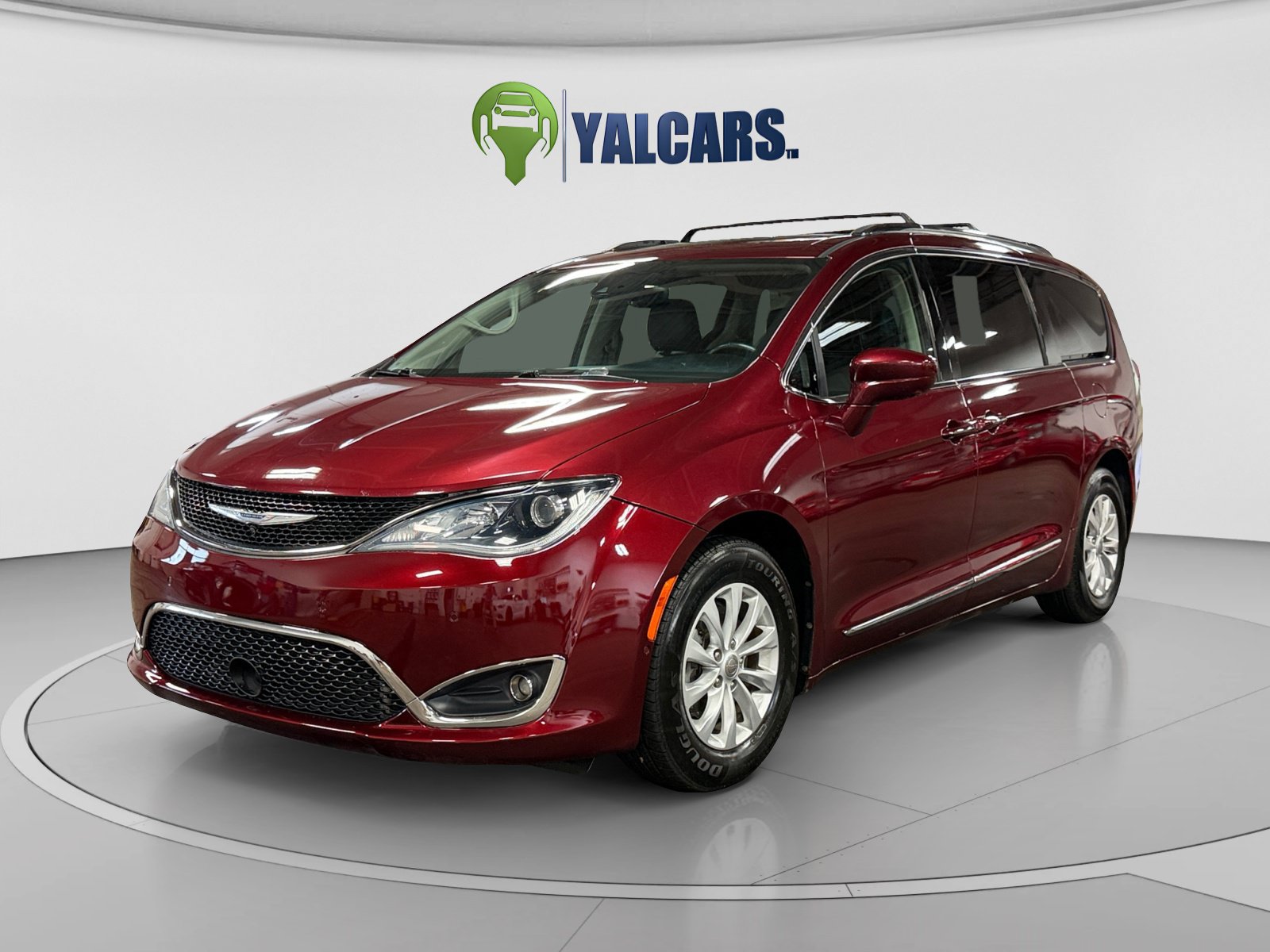 Used 2018 Chrysler Pacifica Touring-L Plus w/ Advanced Safetytec Group FWD image 1