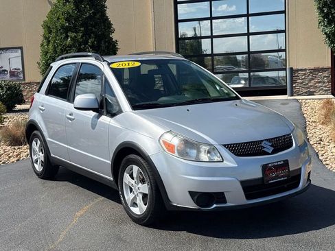 Used 2012 Suzuki SX4 Premium AWD/4WD image 2