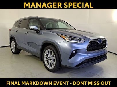Used 2023 Toyota Highlander Limited