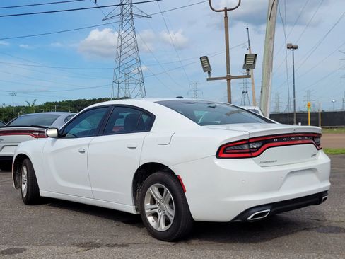 Used 2022 Dodge Charger SXT RWD image 5