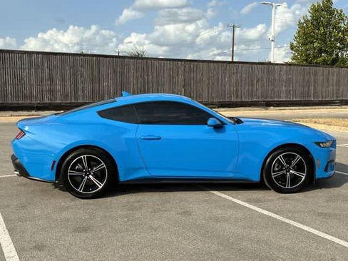 Used 2024 Ford Mustang Coupe RWD image 7