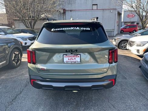 Used 2025 Kia Sorento SX AWD/4WD image 5