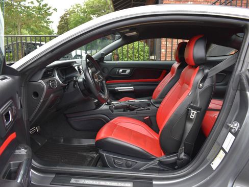 Used 2022 Ford Mustang Premium w/ Equipment Group 201A RWD image 7