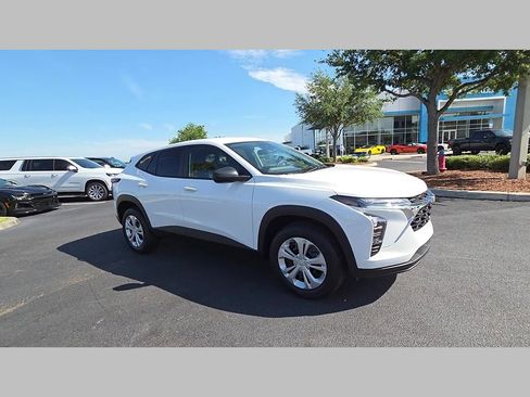 New 2026 Chevrolet Trax LS FWD image 23