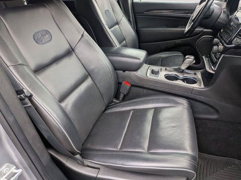 Used 2021 Jeep Grand Cherokee Overland AWD/4WD image 35