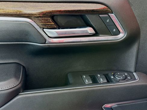 Used 2023 GMC Sierra 1500 Elevation image 23