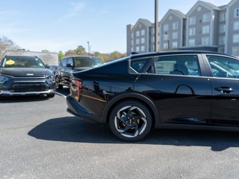 New 2026 Kia K4 EX image 8