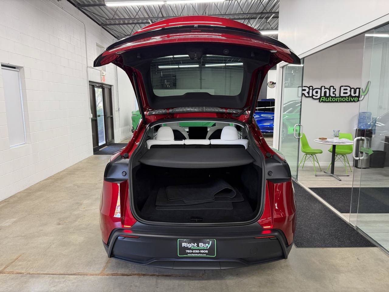 Used 2026 Tesla Model Y AWD image 18