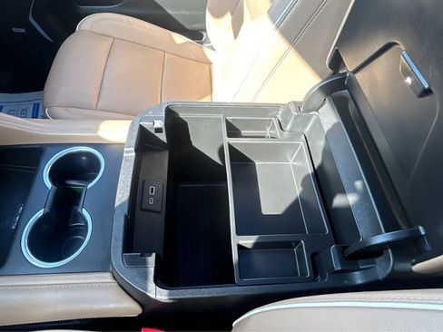 Used 2022 Chevrolet Suburban Premier image 45