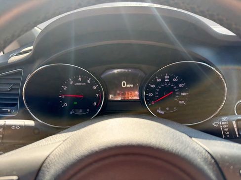 Used 2018 Kia Sedona LX w/ LX Essentials Premium Package image 20