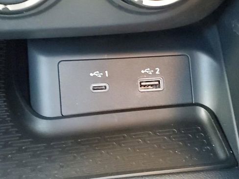 Certified 2024 Nissan Z Performance w/ Floor Mat Package image 24