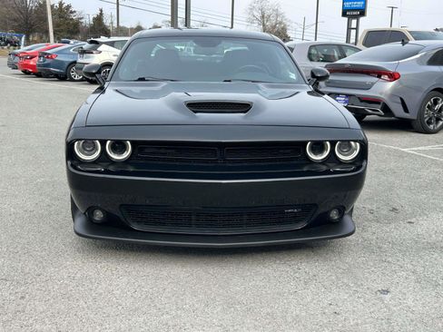 Used 2021 Dodge Challenger GT w/ Blacktop Package image 8