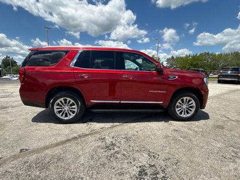 Used 2023 GMC Yukon SLT w/ SLT Premium Package AWD/4WD image 15